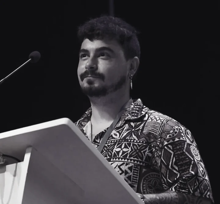 David García Martínez dando una charla sobre automatización en WordCamp Cartagena